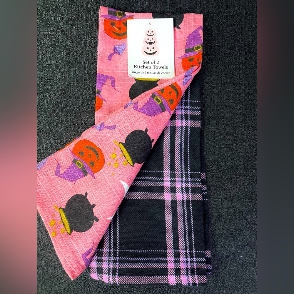 Pink & Black Halloween Kitchen Towels 2 ct Pumpkins Kettles Moon Plaid NEW NWT